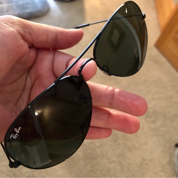 Ray-Ban RB3025 Black Large Metal Aviator Sunglasses - Picture 4 of 14